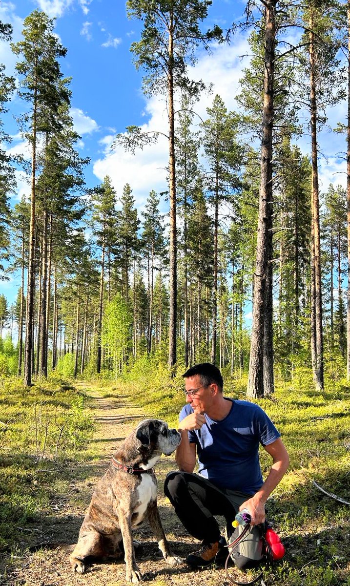 Just a couple of old dudes discussing forest tactics! Movitz you are truly a special one 🥰. #boxerdog #bff #oldguysrule