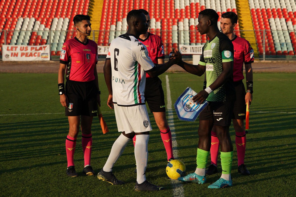 seriecofficial's tweet photo. 🏆 Nella seconda semifinale di #IntegrationLeague la @virtusfranca_c ha battuto il @calciocesenafc per 9-1, conquistando la finale contro la #Reggiana, in programma domani alle ore 19:30 allo stadio Del Conero di Ancona.
#LegaPro #ProjectSchool @UNHCRItalia. https://t.co/9kaaQ3f82i