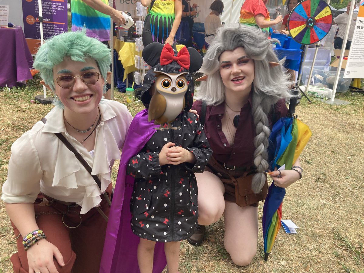 RaptorMuffin's tweet photo. The kiddo and I ran into Eda and Raine at @TwinCitiesPride . Thanks again @DanaTerrace for leading us to the Boiling Isles #owlhouse #Pride https://t.co/80yAP9qAlc