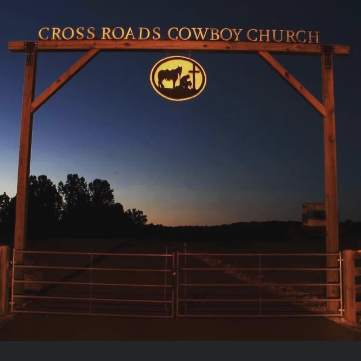 randycdavistbc's tweet photo. Excited to be back preaching at Cross Roads Cowboy Church, Bon Aqua Sunday. CRCC is one of my favorite places to share the Word! #AuthenticPeople #GospelPassionate  #WinTN https://t.co/rjzeEVjGAF