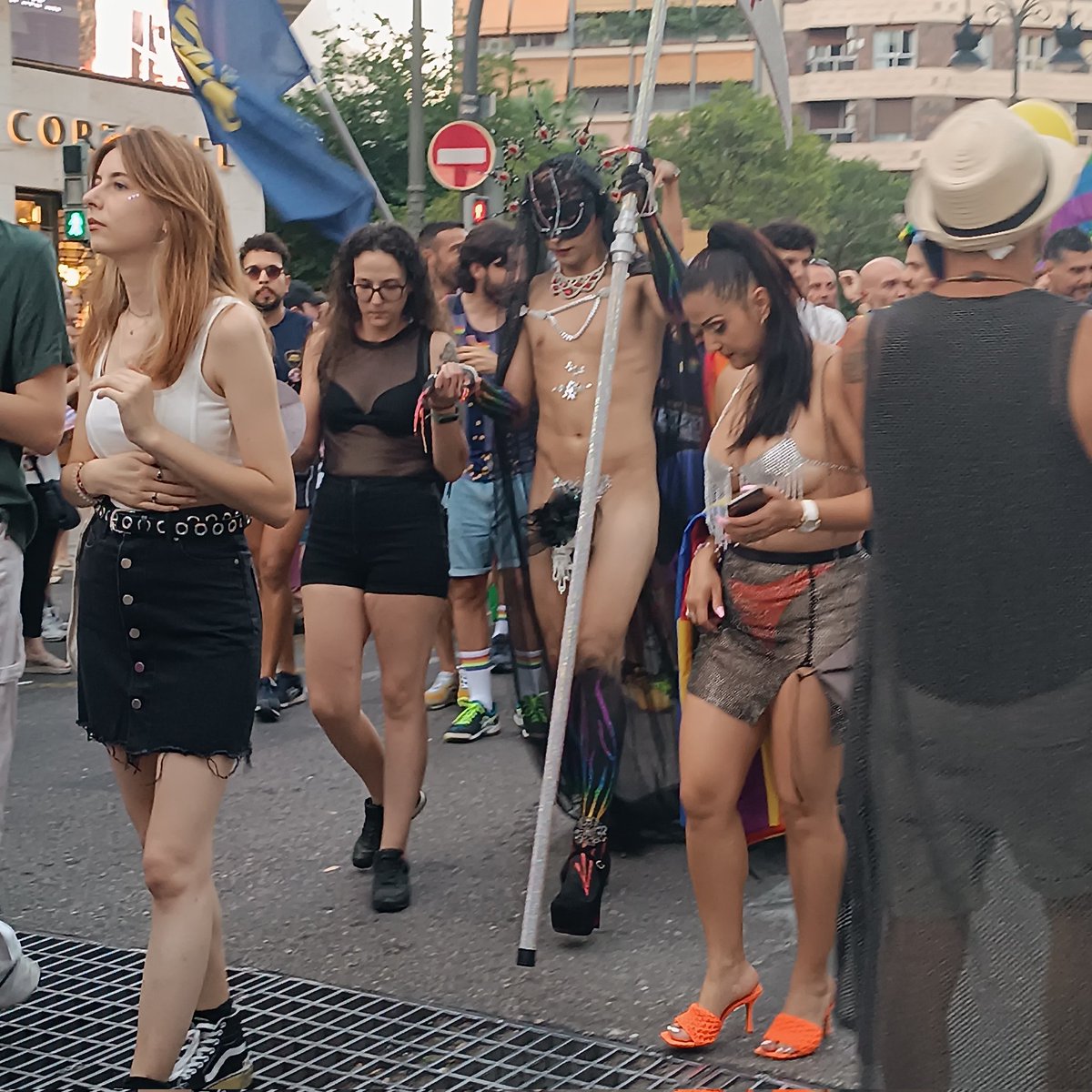 alycia_el's tweet photo. #PrideMonth2023 #OrgulloLGBTI #OrgulloLGBTIQ #OrgulloValencia
#Valencia #pride2023 https://t.co/2gBvXGJY70