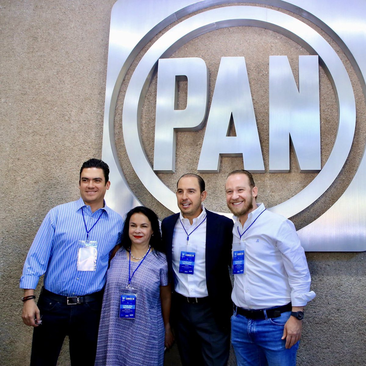 STaboadaMx's tweet photo. Ya estamos presentes en la reunión del Consejo Nacional de @AccionNacional , en las oficinas de #BenitoJuárez. Hoy exploraremos, de manera conjunta con la sociedad civil y otras fuerzas políticas, la implementación de mecanismos consultivos conjuntos. https://t.co/nyOFjzCu4i
