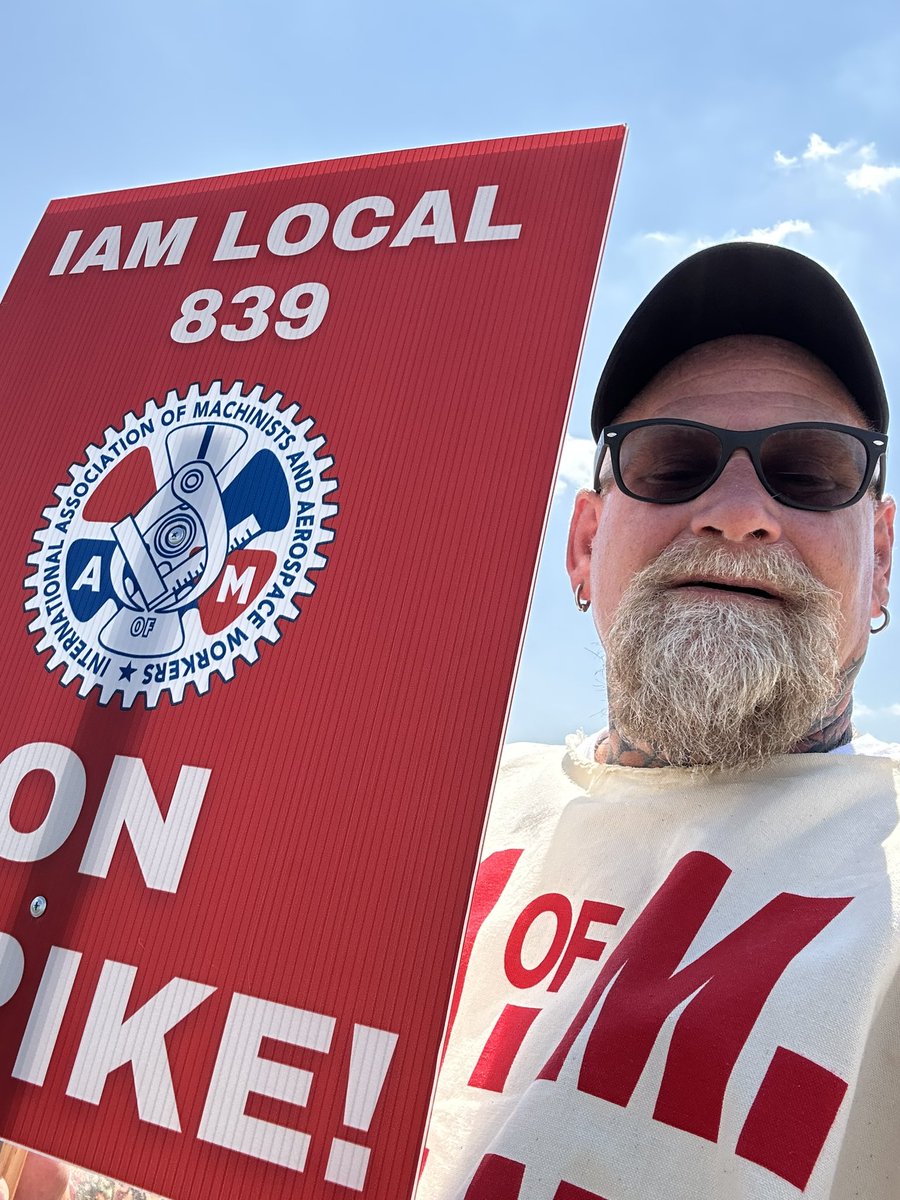 pat68frazier's tweet photo. Walking the line #local839 Wichita Ks Spirit aerospace https://t.co/dOi1DGa5hV
