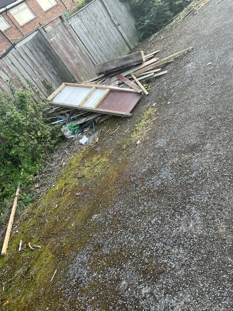 JPittilla180's tweet photo. @NTCouncilTeam hi I’ve just been on a walk and I’ve noticed some flytipping has been done ☹️ https://t.co/2JJdXB1Xu3