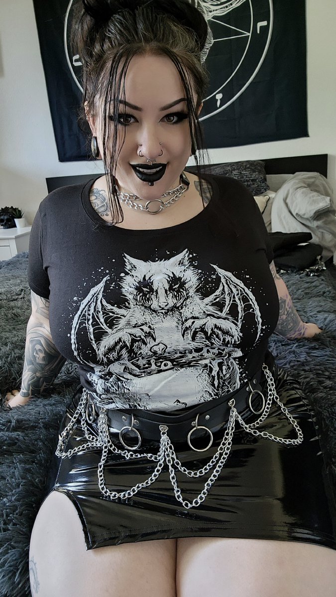 VampireFreaks.com on Twitter: "The beautiful @likeohmygoth rocking our