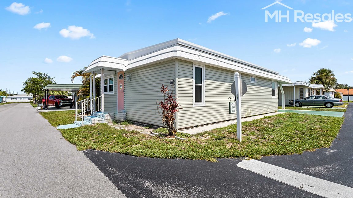 mhresales's tweet photo. 🔥 NEW -  $55,000 / Recently Updated 2/2 Home Premier 5 Star, Age Qualified Community
➡️ https://t.co/hrGDyRUPdc

#largohomes #largofl #largoflorida #pinellascounty #florida  #hometours #mobilehomeforsale #mobilehomesforsale #mobilehome #mobilehomes #manufacturedhome... https://t.co/KDvUsG1Yni