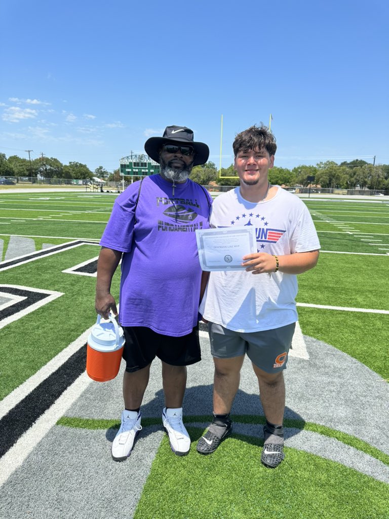 Had a great time competing at the @SAGU_Football camp today! I earned the offensive line MVP today, very thankful and honored to win the award against great competition. Thank you <a href="/CoachGregEllis/">Greg Ellis</a> <a href="/coachanzaldua35/">Isaac Anzaldua</a> <a href="/FUNdamentalz52/">Football FUNdamentalz 52</a> for hosting a great camp! <a href="/RecruitCelinaFB/">Celina Bobcat Football Recruiting</a>