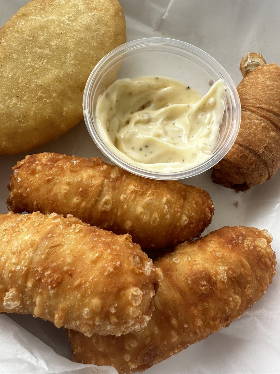 SteffiCarrascal's tweet image. Customer Appreciation Day at 7594 

Customers who become family ♥️💃

#saltandgrill #oneteam #teammagenta