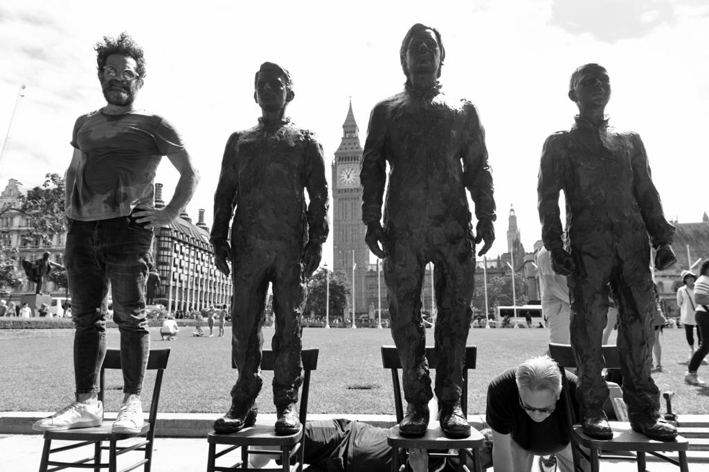 wikileaks's tweet photo. Images from London today where people called loudly for an end to the unjust detention of Julian Assange, who faces a 175 year sentence if extradited to the US for publishing evidence of war crimes and corruption and championing the public's right to know https://t.co/FruSMlVhIq