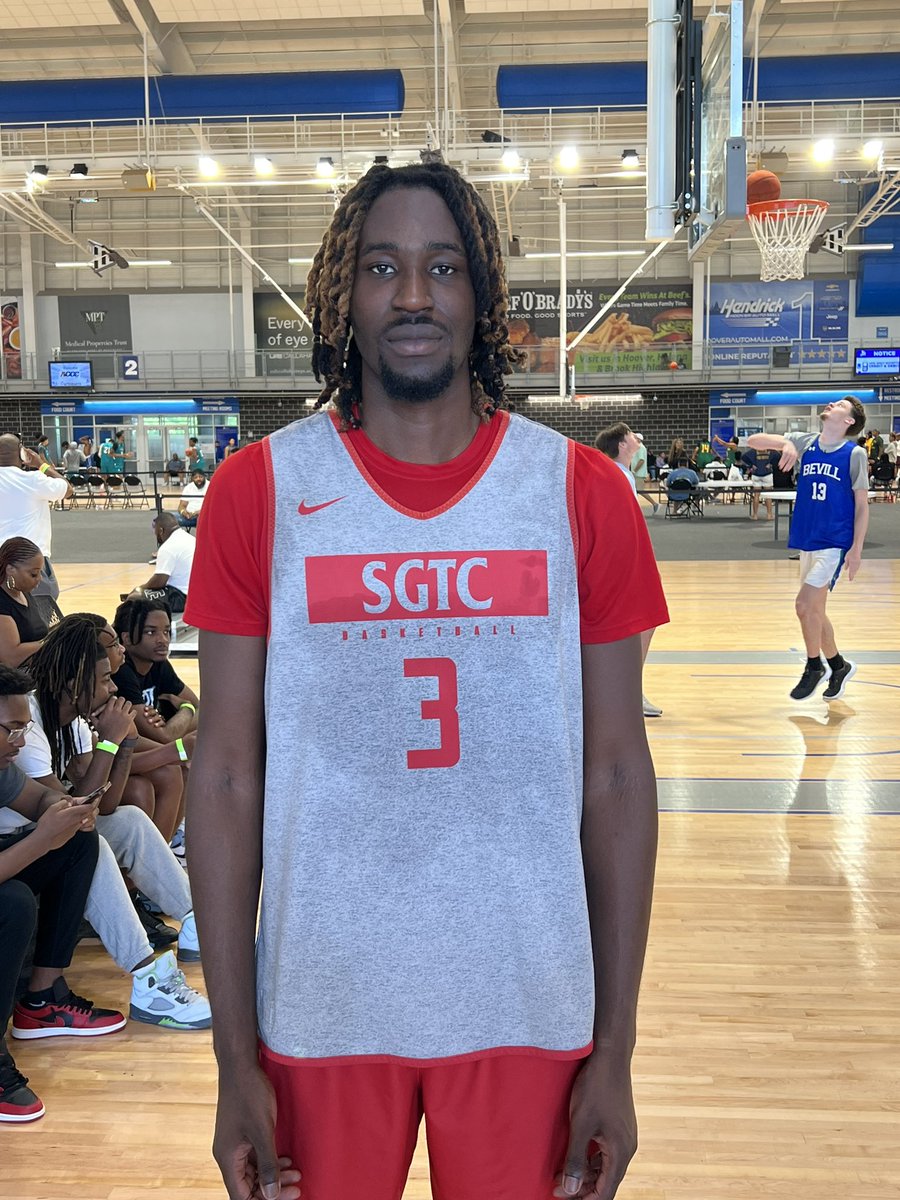 MyLineOfChamps's tweet photo. #ACCCSummerShowcase

@SGTCJets has a good mix of size &amp; athleticism &amp; they PLAY HARD! 

(2024) Israel Monodu plays with a great motor - He is always moving &amp; talking. Good athlete &amp; face-up skill. 

Others Notables Players:
Kam Forman
Camarion Johnson 

#IndependentHoops #JUCO https://t.co/PiLaSLastz