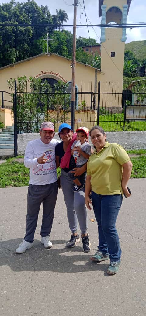Nos vinimos a guacamaya al encuentro de San Juan Bautista 
Educadores de Aragua  
#24deJunio 
<a href="/NicolasMaduro/">Nicolás Maduro</a> <a href="/_LaAvanzadora/">Yelitze Santaella</a> <a href="/Soykarinacarpio/">Karina Carpio</a> <a href="/dcabellor/">Diosdado Cabello R</a>