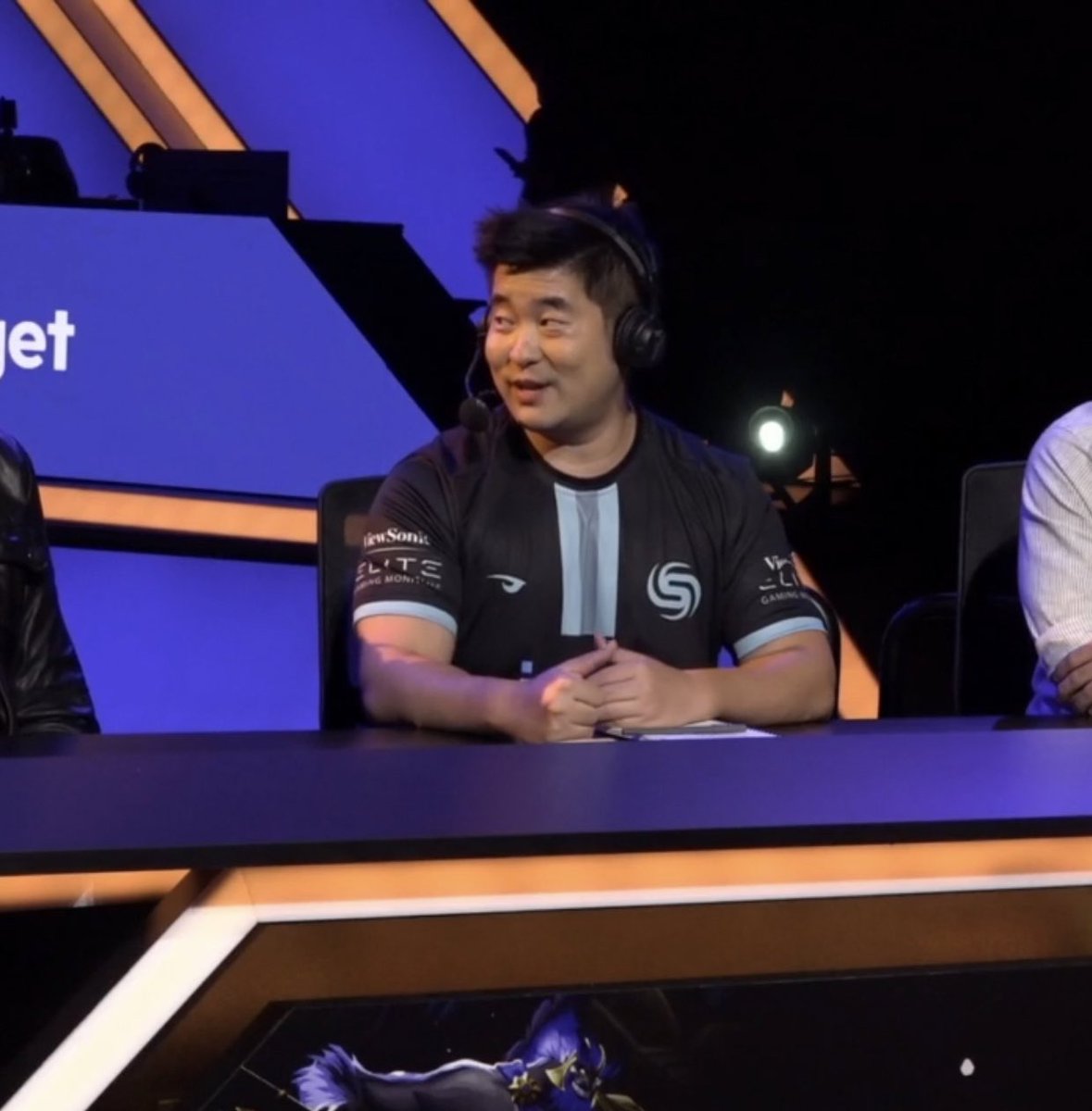 What a wonderful birthday surprise for our very special birthday boy: <a href="/KBBQDotA/">KBBQ</a> 

Would of posted a birthday photo of Jack in a QC jersey but he’s looking ripped in this one… 🥵