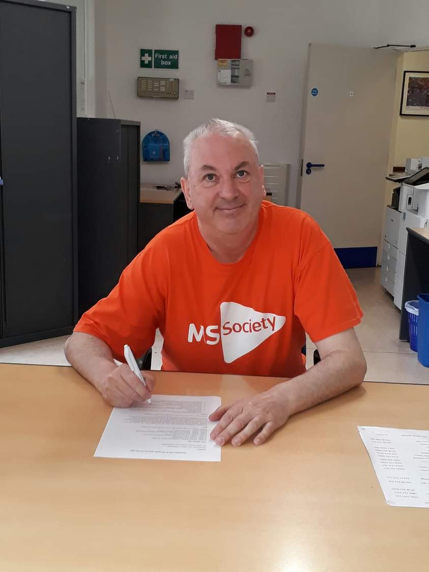 RoadMultiple's tweet image. Signing 1 year agreement to become Volunteer Community Champion Fundraiser with MS Society Northern Ireland to help support people living with Multiple Sclerosis on a daily basis until we End Multiple Sclerosis .