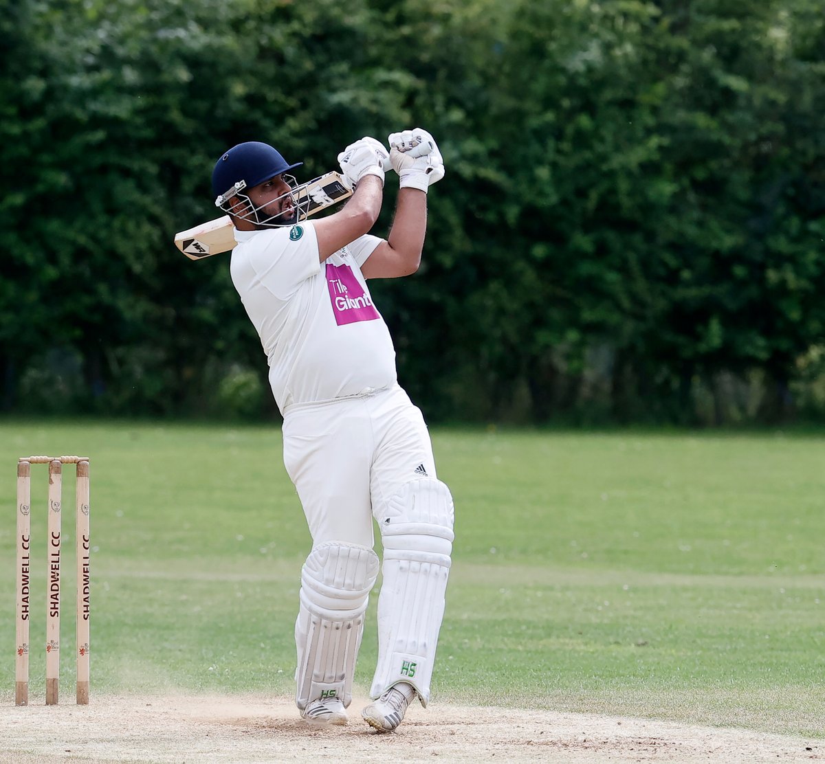JohnHealdPhotog's tweet photo. Some big hits from @Shadwell_CC in their 225-8 but Ashley Rowden cleans up Junaid Bashir to gain ample revenge. @leedsmodscc won this @AWSCL clash by 5 wkts with 7.2 overs unused. Win too for Mods 2nd XI - 120 for Sam Taylor and fifties for Jacob Douglas &amp; Alex Hardy. Well done. https://t.co/dxqHB26lgI