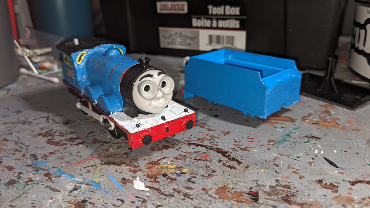 TB90ProdNew's tweet photo. Here's some work that I'm doing on one of my OCs, This was made from my former Alfred custom. Can't wait to get him finished.
#thomas #thomasandfriends #plarail
#プラレー #プラレール #プラレールトーマス #tomy #tomythomas #plarailthomasandfriends #plarailthomascustom https://t.co/eubfLHFk3n