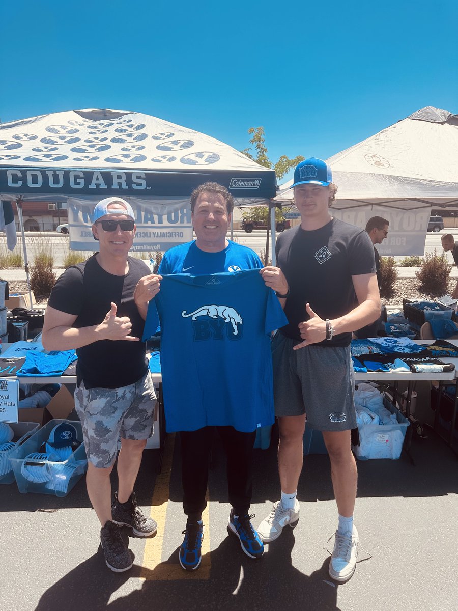 BenCriddleShow's tweet photo. Shout out to my guys for showing up to the pop up! 

Watch out for TE  6-7 230 LBS Jackson Nelson in 2024! (Younger but bigger brother of @johnnelson_65) 

@Action_Jax44
@deadeye_dave 

#BYU #BYUFootball #ESPN960 #GoCougs https://t.co/wUrX0DShof