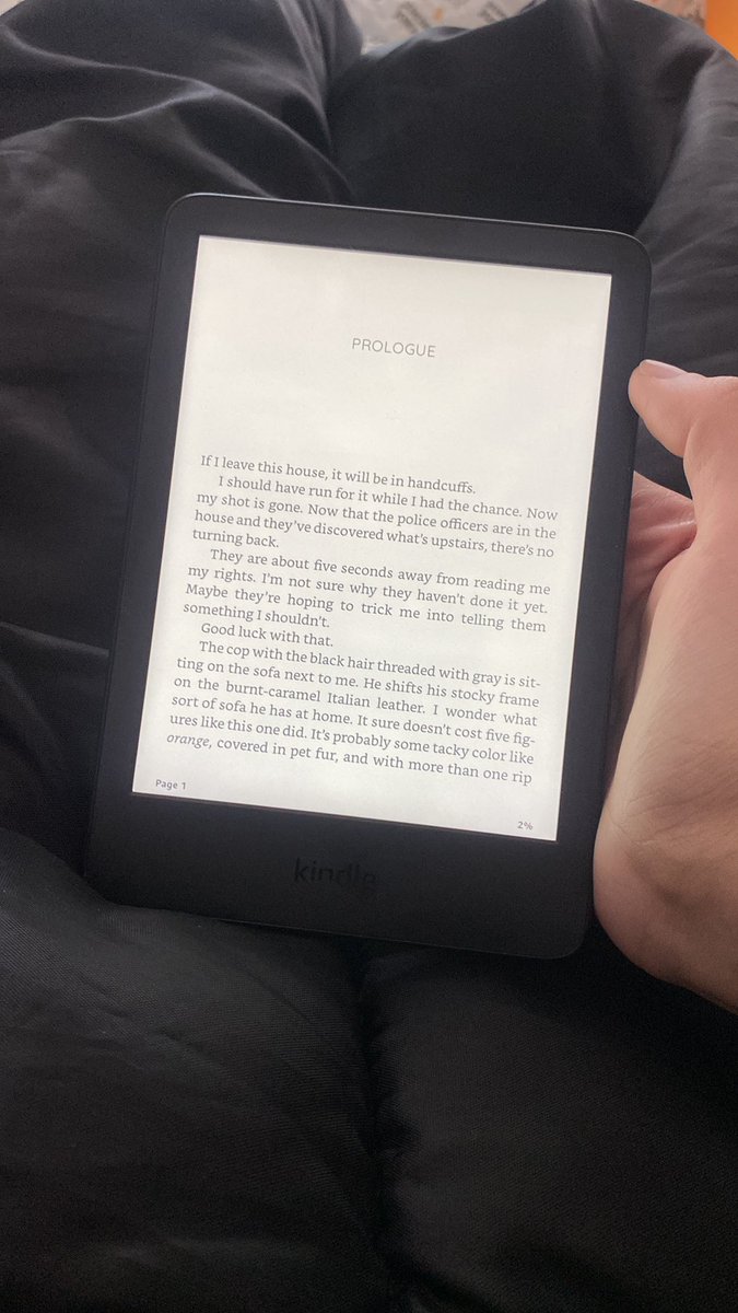 my bf bought me a kindle 🥺
