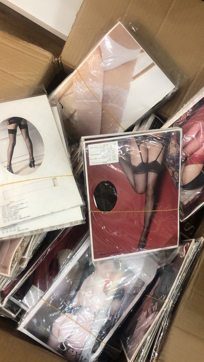 Blushing_Memory's tweet image. 各类丝袜到货👀