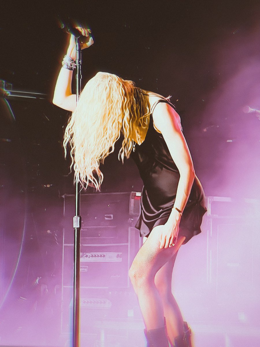 Afternoon <a href="/taylormomsen/">Taylor Momsen</a> pic. From the <a href="/TPROfficial/">The Pretty Reckless</a> show in Milan last year. 🇮🇹