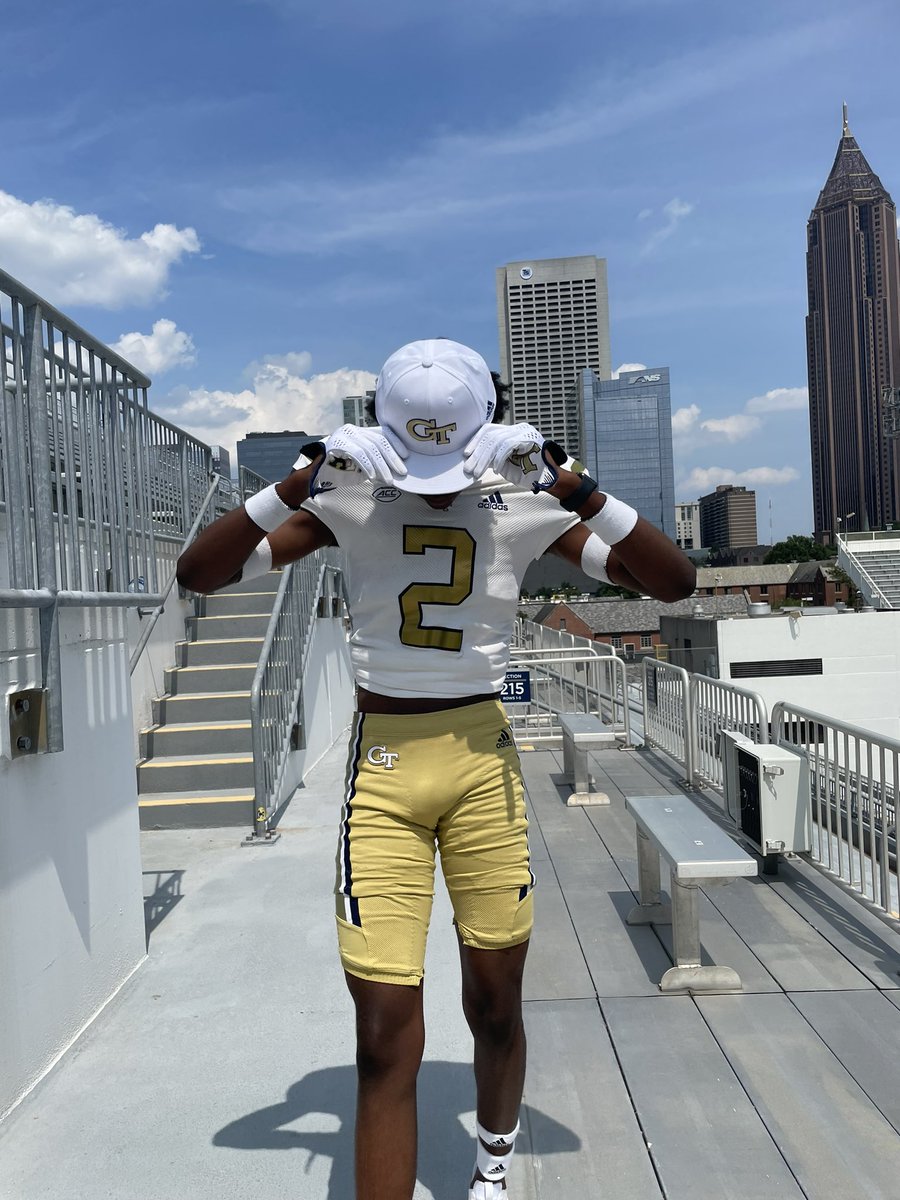 #404THECULTURE🐝
@CoachBrentKey @Coach_TTillman @therealkwat @_CoachThacker @therealkwat @WestlakeFB1 @RecruitWestlake @RicoZackery @lamontsimmons25 @CoachMo25 @RivalsJohnson @RivalsWoody @JeremyO_Johnson @RecruitGeorgia @BrooksAustinBA @I_Am_OD3