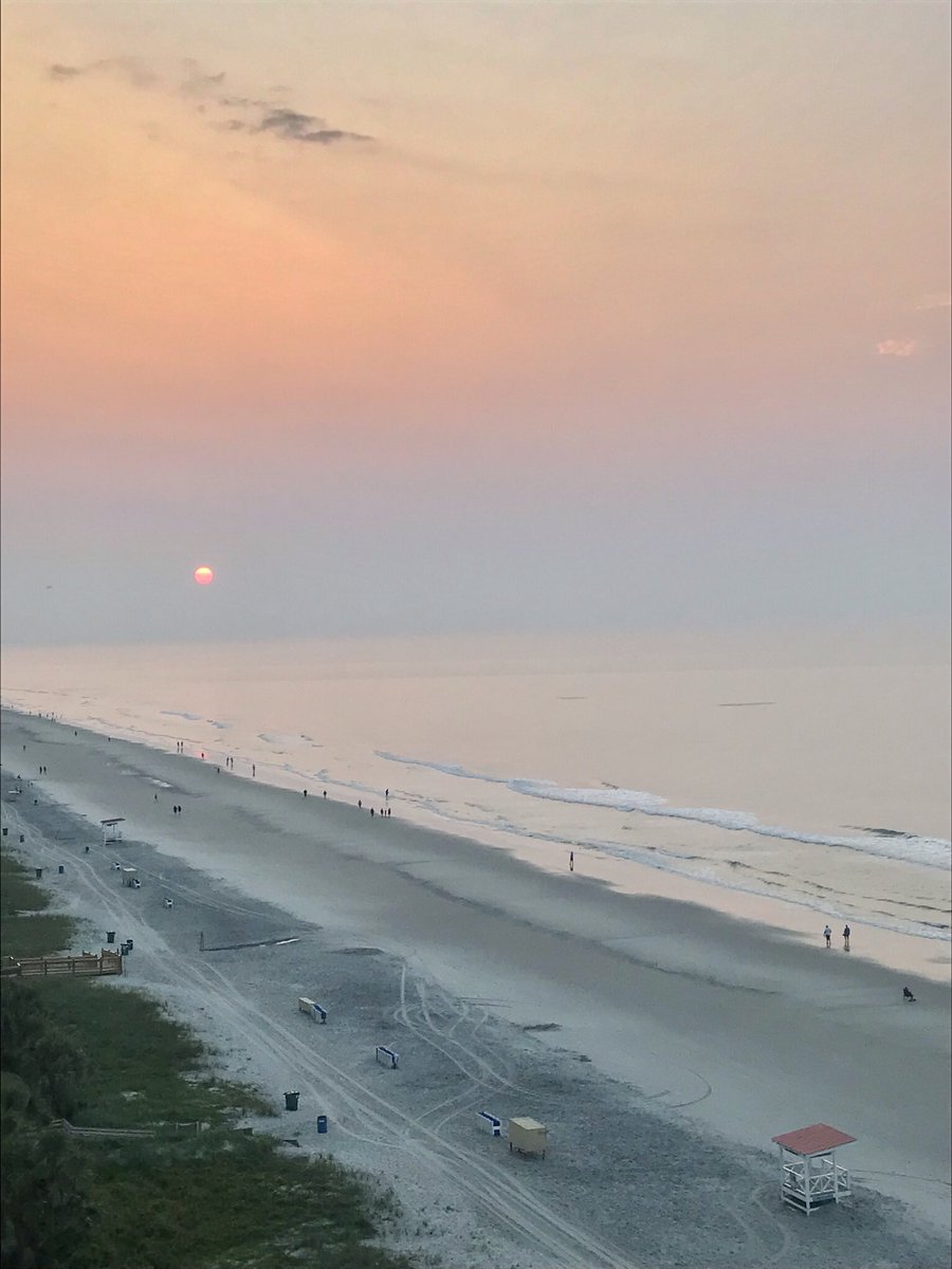 @weatherchannel Myrtle Beach, SC - Photo by Perry Thompson
#SundaySunrise