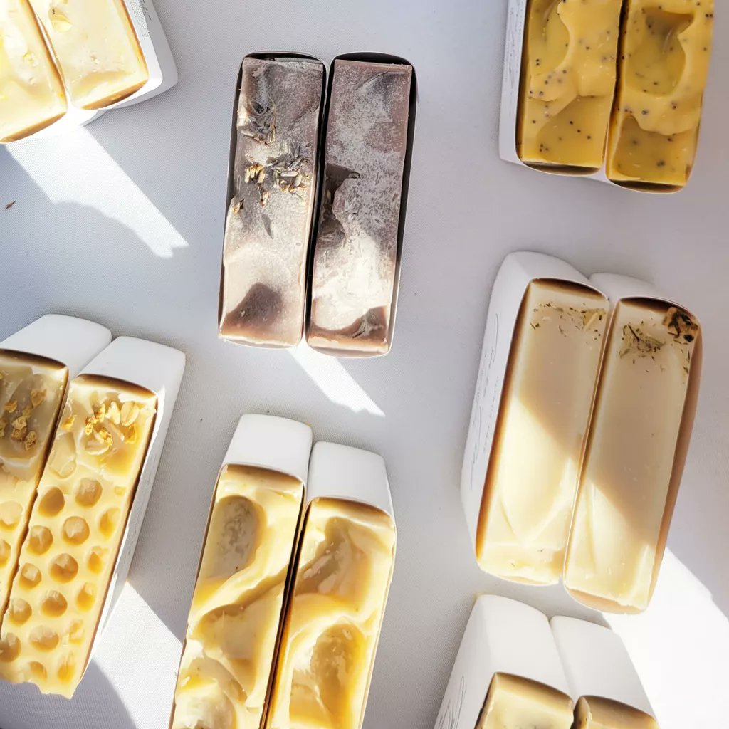Citrustreesoap's tweet photo. Soaps, soaps and soaps! 🥰

#handmade #soaps #essential oils #madeinseattle https://t.co/wDNTQeQVfb
