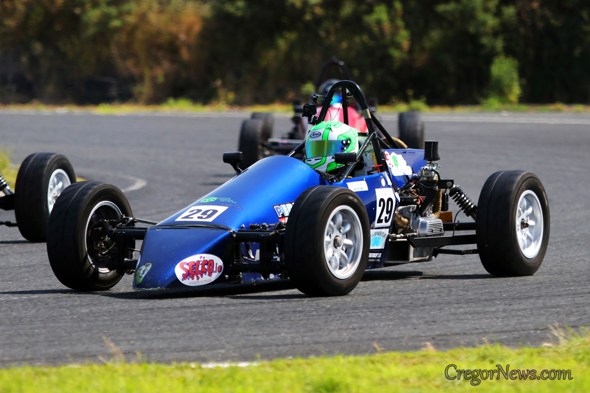 CregorNews's tweet photo. Ronan Doherty won todays LOH star of Tomorrow @FormulaVeeIrl race at a sunny @KirkistownTrack
#FVee #msirl https://t.co/PzYlwnrmLV