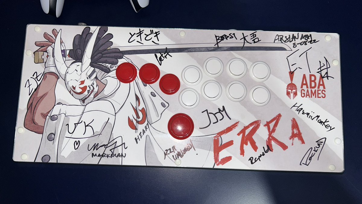 Un upgrade al arte del HB, gracias a mi hermano <a href="/OnJoeCr/">JohanSmith</a> por conseguirme las firmas 

<a href="/Hit_Box/">Hit Box</a> <a href="/daigothebeast/">Daigo Umehara</a> <a href="/tokidoki77/">Tokido / ときど</a> <a href="/ArslanAsh95/">Twis | Arslan Ash</a> <a href="/MarkMan23/">Mark Julio 『マークマン』</a> <a href="/iDomNYC/">iDom</a> <a href="/ViolentKain/">ViolentKain</a> <a href="/ZJZ_GxBridget/">ZJZ / 曾家鎮</a>