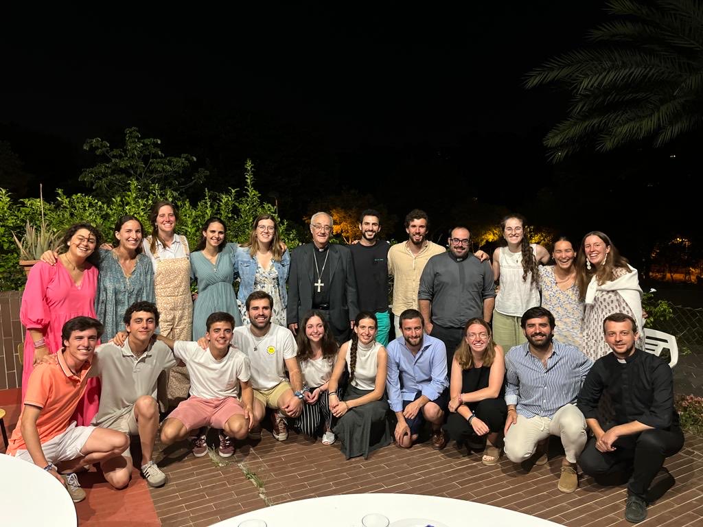 BisbatTerrassa's tweet photo. El #bisbeSalvador ha presidit la cloenda del grup Nicodemus, un curs de formació per #catequistes i animadors de joves organitzat per la Delegació de #Joventut. Un projecte engrescador de la #DeleJove! https://t.co/7rucAdOcqU