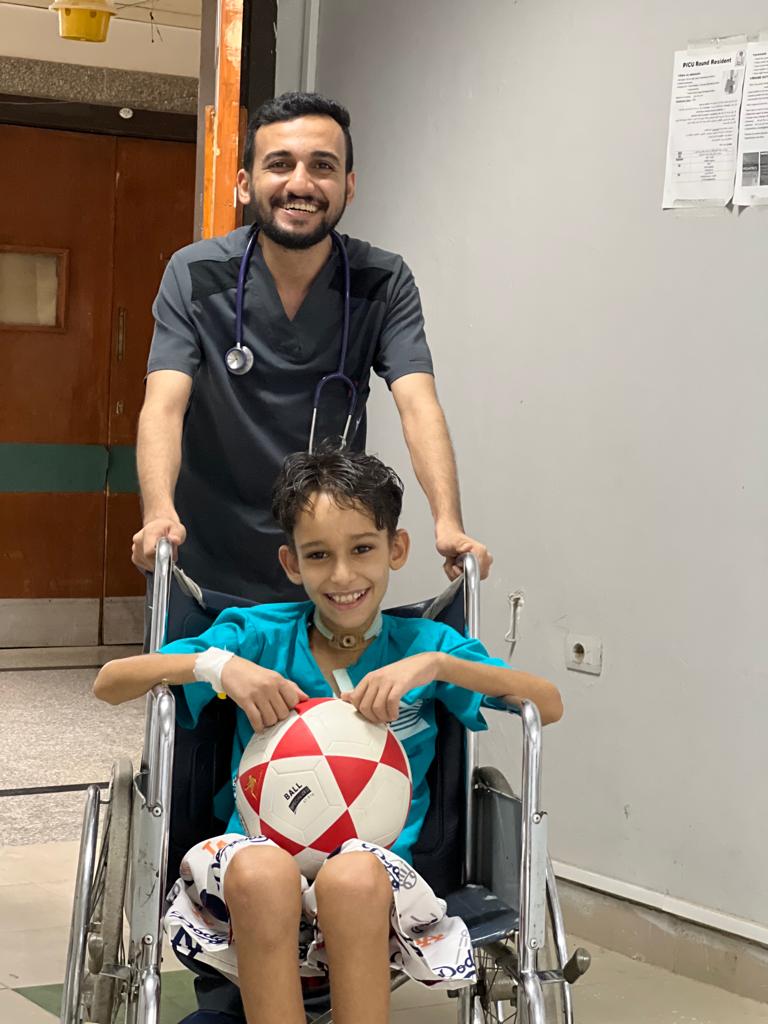 3essaaa1's tweet photo. تسجيل بس للحظة فرحة ف وسط ايام المستشفى التقيلة❤️ .. https://t.co/daT8dgyvSh