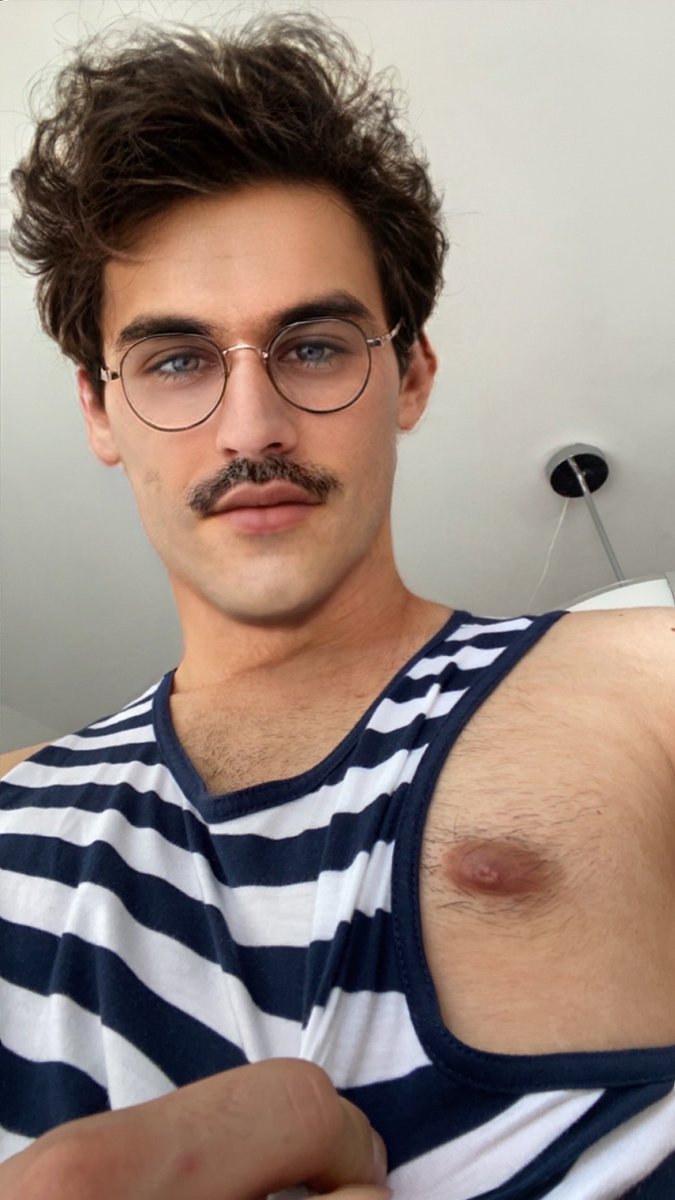 lukas712xx's tweet photo. I posted this on my p r n account but I think it belongs here instead 😉. It's all users friendly right 😋? https://t.co/uw6QesquqI