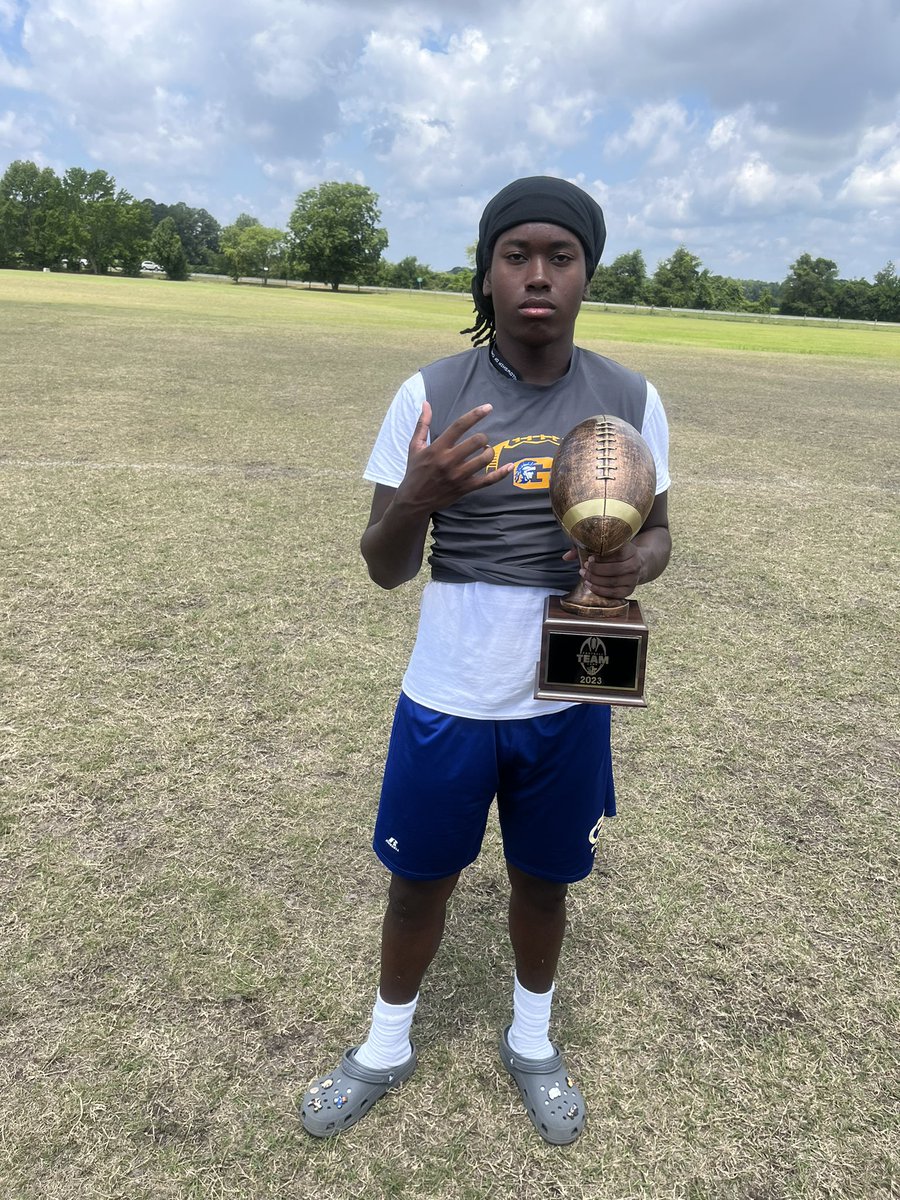 FCA session lll champs! Had a great time with my team we kept pushing through the whole tournament #letsgotrojans💙💛