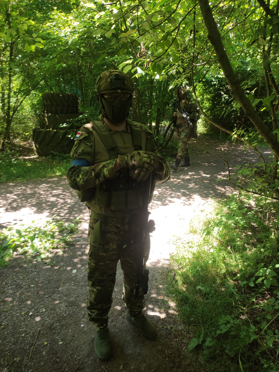 gamb251's tweet photo. Airsofting at balls and arrows Lelystad Noord-Holland
#ballsandarrows
#airsoft https://t.co/kuTSMcGopr