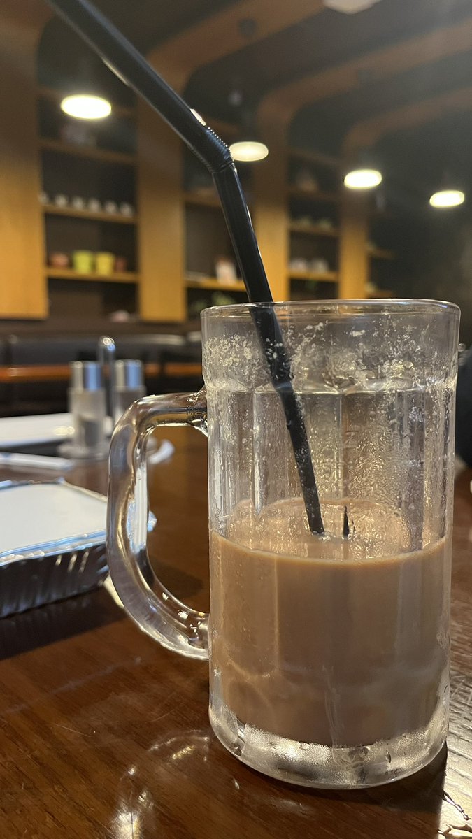 Siddiq_Jay's tweet image. Lepak Mamak &amp;amp; Library #mbrlibrary #mamakeatery