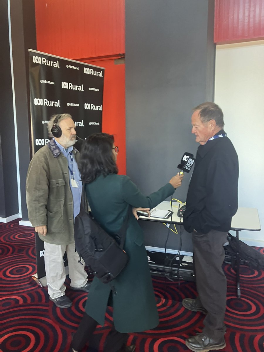 If you missed the Renewables in Ag Conference, the Country Hour @ABCRural ran a broadcast. Spoke to Ross Garnaut, Tom Warren solar grazer, Carmel Onions CBA & Michael Unwin off grid winery. 
@KetanJ0 @simonahac @MartinMurray_Ag @timinclimate @nickymison 

abc.net.au/radio/programs…