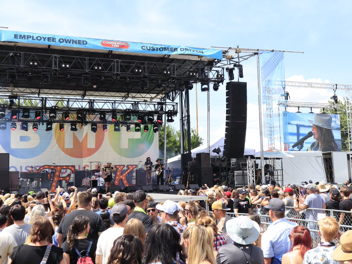 She's on fire!!! 🔥🔥🔥

Come see Elle King while there's still time!!

#boisemusicfest