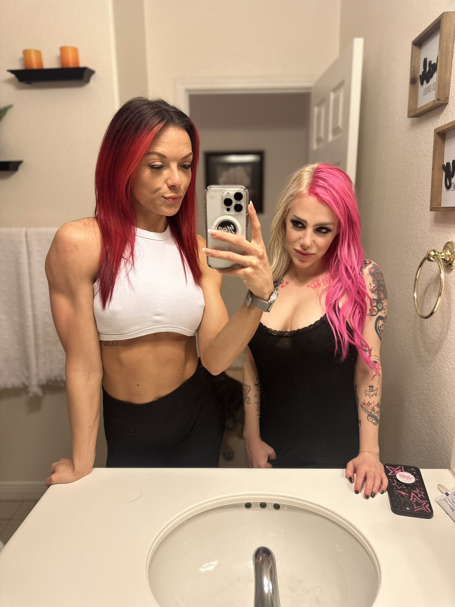 sjxoxo on Twitter: "My girl is coming over todaaaay 🤗🤗 what do you all