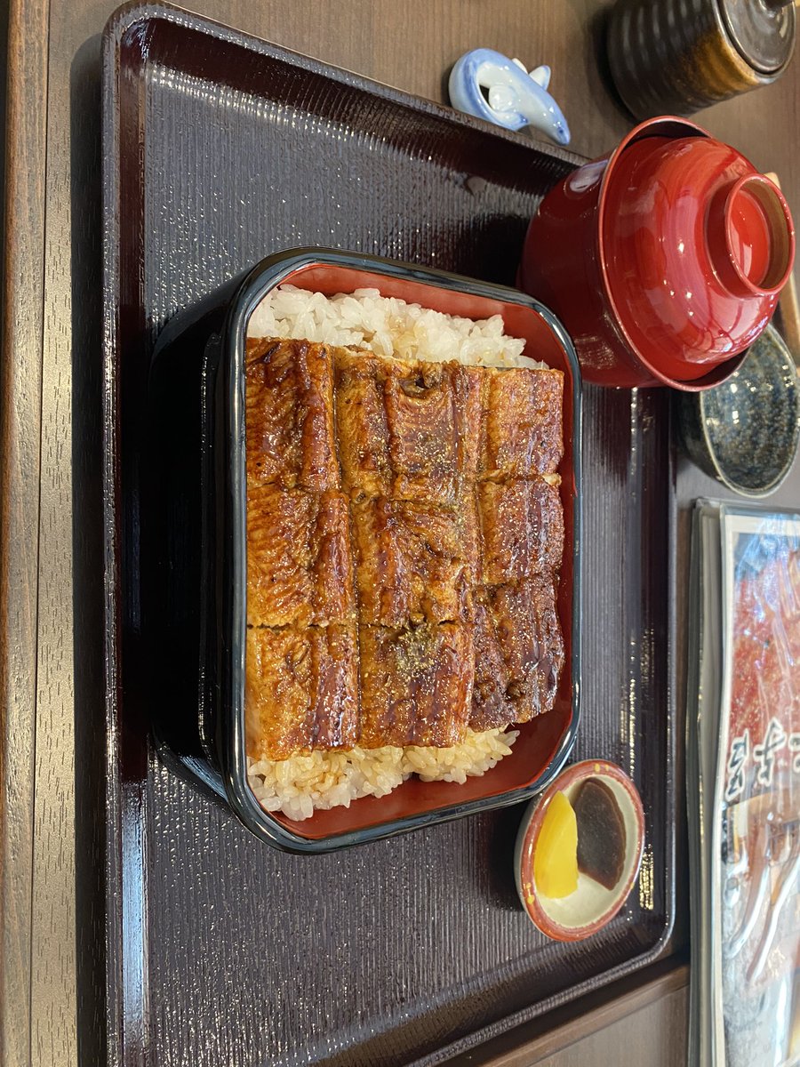 EclairBakery's tweet photo. んなぎを食べます https://t.co/dCnR97o6ZJ