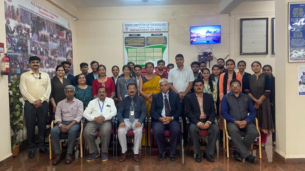 klsgitbelagavi's tweet photo. The Department of MBA, KLS GIT organized a National Case Conference on Management &amp; Strategy on 23-06-2023. Esteemed guests emphasized the power of case studies in enhancing decision-making and fostering breakthrough problem-solving. #CaseConference #ManagementEducation https://t.co/JD4kJwzsmJ