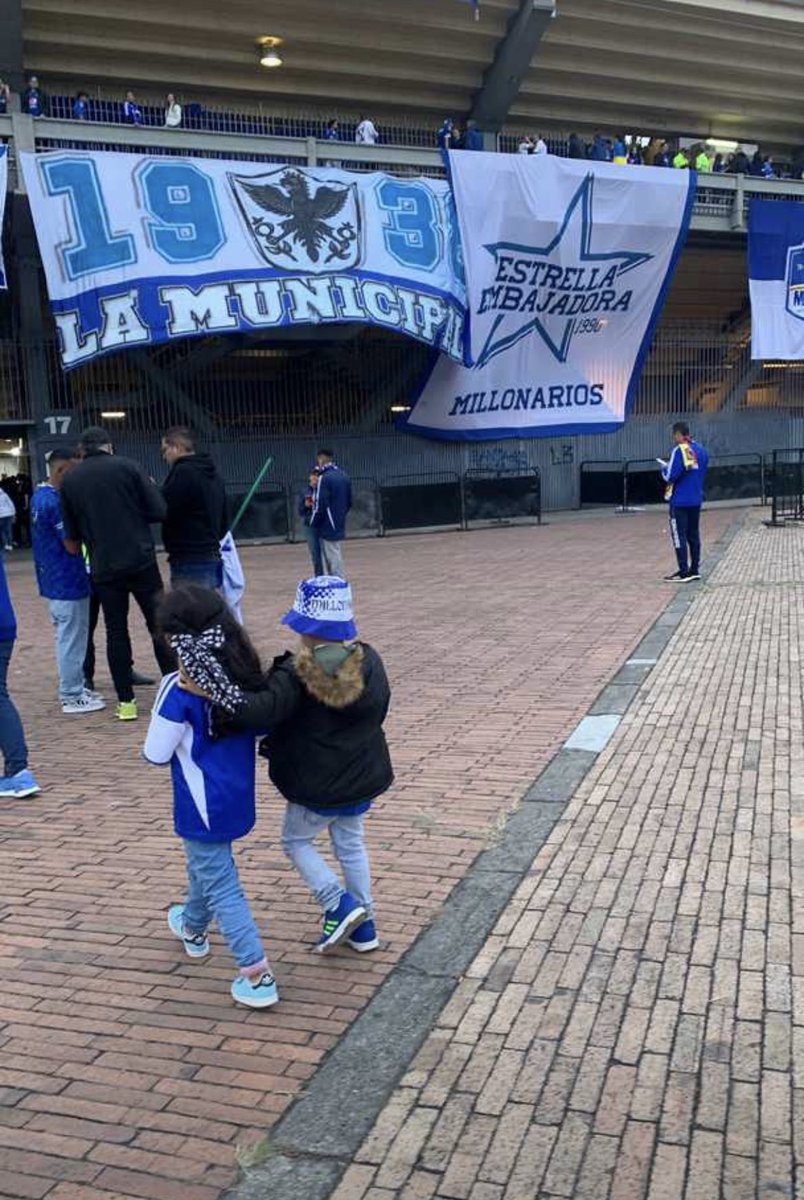 Angato77's tweet photo. Tu presencia en la cancha fue la representación de mi ausencia Enano.!!! Te amo hijo 💙🙏🏼Ⓜ️ ☠️#sml #cadc #mfc #cdlm #millosny #millonariosny #aesosputoslesganamos #nyc #bogota https://t.co/HoXXG6FUmZ