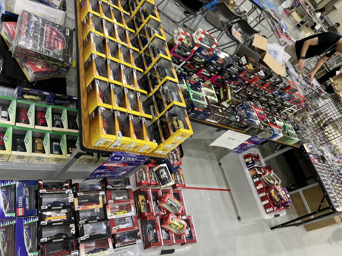 Beegee_tk's tweet photo. 本日はこちらに出店しております。
お時間あれば是非ご来場を〜！！ https://t.co/BRjrv9WDcA