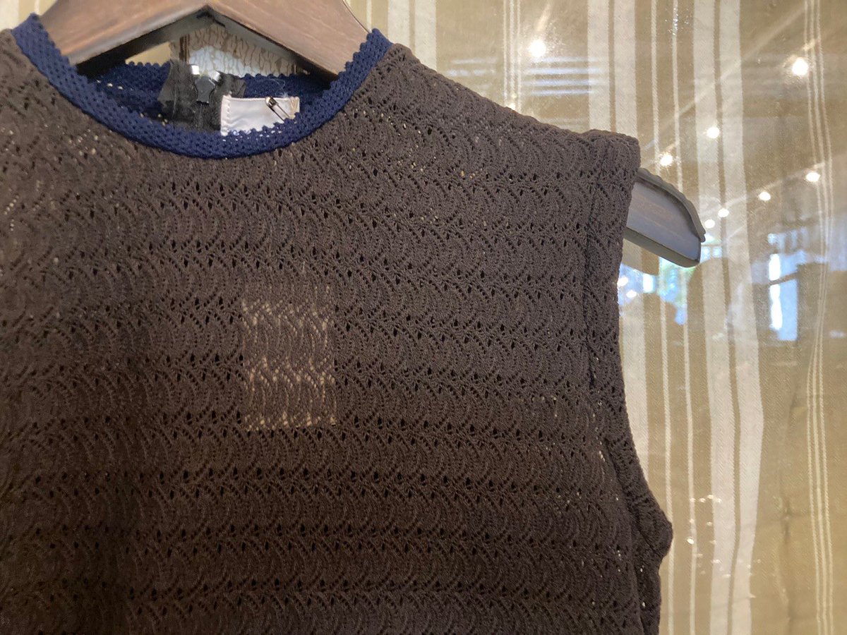 ・・・商品紹介・・・

ナイロンニットタンクトップ

下北沢 古着屋
meadow by flamingo
