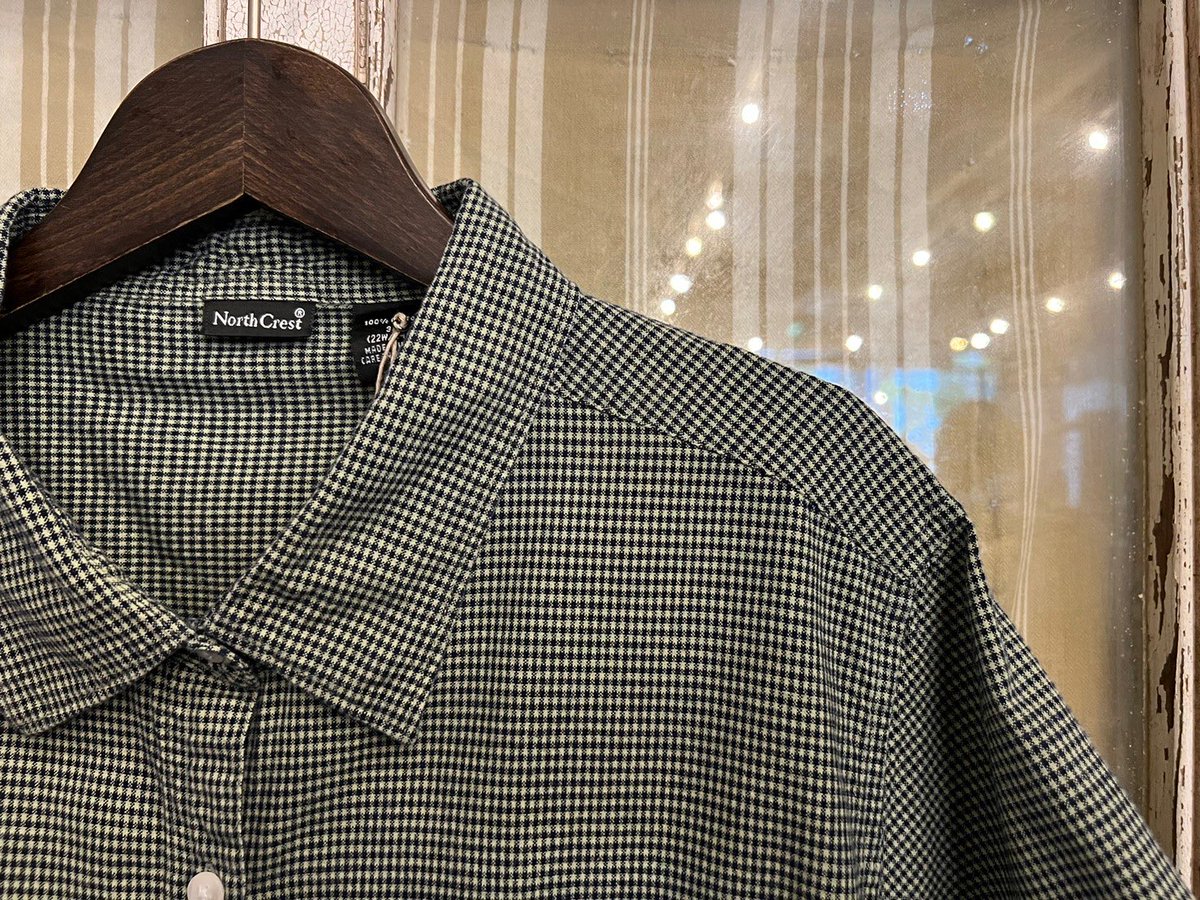 ・・・商品紹介・・・

レディース　チェックシャツ

下北沢 古着屋
meadow by flamingo
