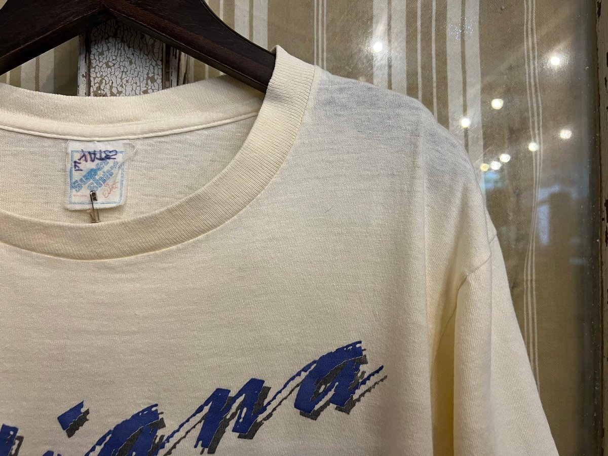 ・・・商品紹介・・・

レディース　プリントTEE

下北沢 古着屋
meadow by flamingo