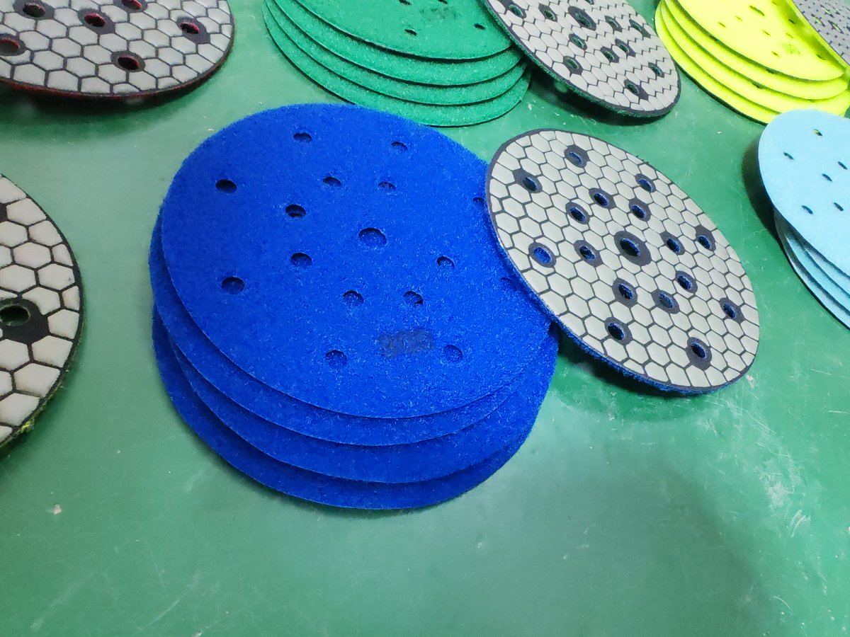 LiuOwne's tweet photo. 6'' dry polishing pads are ready to ship!!!✈️
✅Dry polishing without water, convenient and less pollution
✅Designed for granite, marble and all similar stone material polishing
https://t.co/8B5N2t48Mp
#diamondpolishingpad #marblepolishingpad #concretegrindingwheel #diamondtool https://t.co/bBLG3taD8c