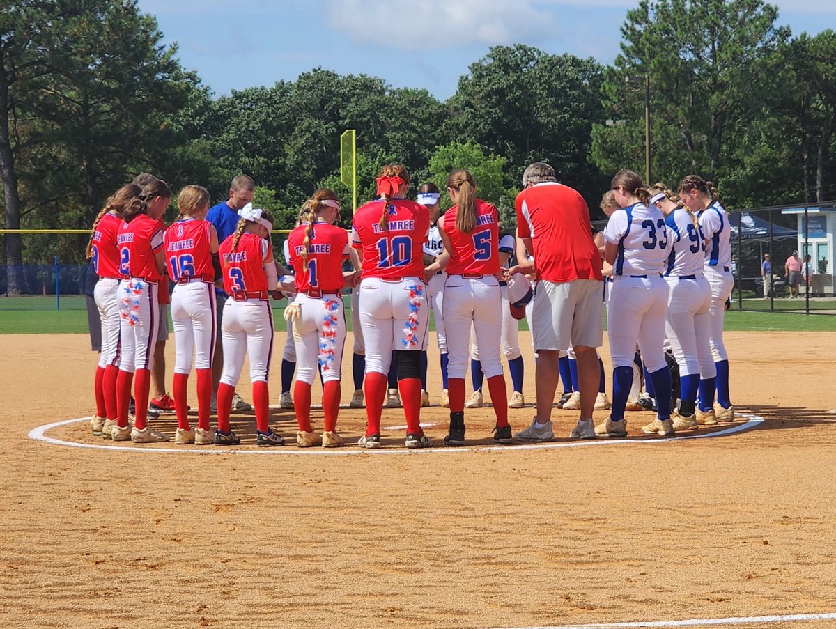 bailey_tyndall's tweet photo. Awesome day on the field! Team went 3-0 today. I hit 2 singles, 2 doubles, 1 OTF HR, 2 HBP , no Ks. Lots of good feedback from some great college coaches. Blessed to be able to do what I love! Back at 7am for "Best in Class" game, then 2 more to finish out the weekend. @SBRRetweets @SoftballDown @LegacyLegendsS1 @CoastRecruits