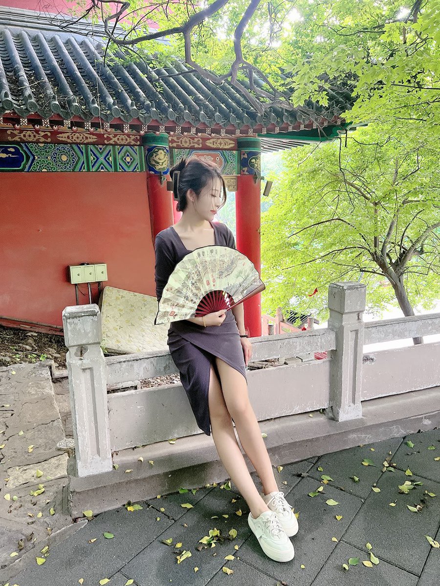 ElvaGus14's tweet photo. 宝们，周末不来放松一下心情吗？给你带来不一样的体验噢！威❤️: cz2020091 QQ:2483000000懂得都懂！诚信约 ❤️ #THELAEND #西安 #西安SPA #西安上门  #西安兼职 #西安品茶 #西安外围  #西安学生 #西安约炮 #西安线下 #西安资源 https://t.co/iSp3hy5yi1