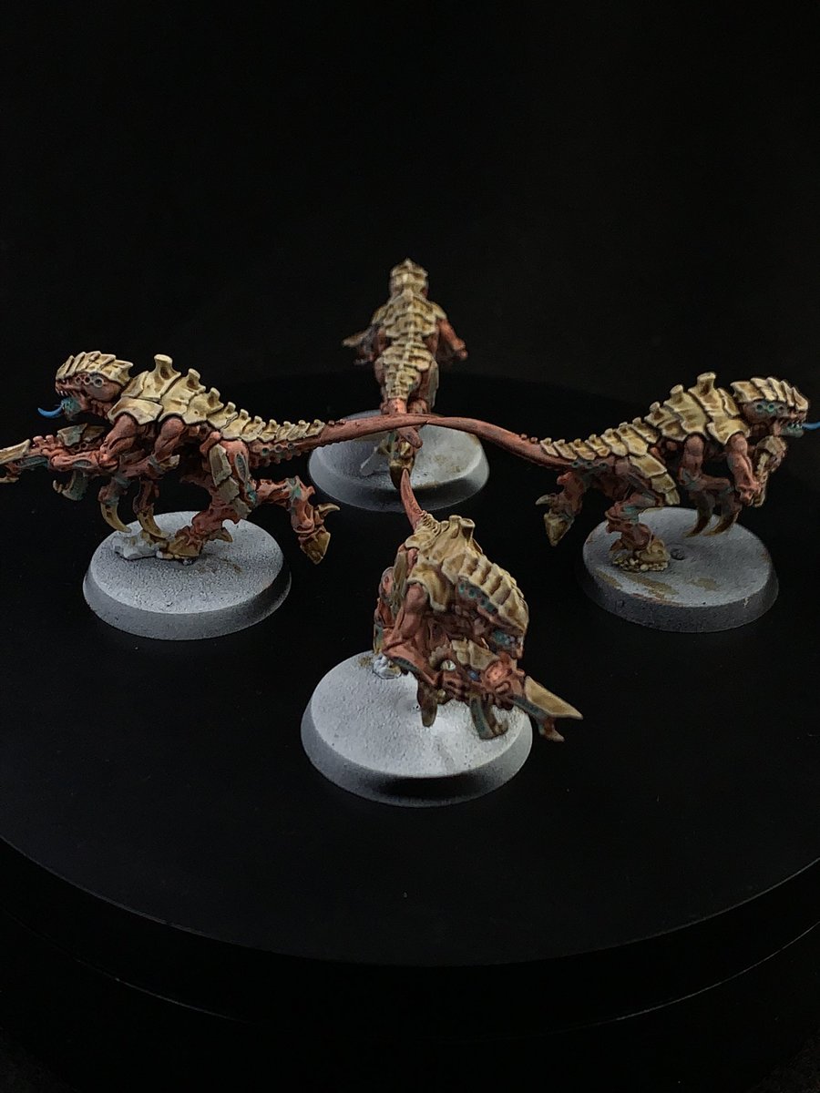 BionicSoup's tweet image. Did some more termagants on stream today. It’s a relatively quick and easy theme, 2 hours for 4 models isn’t bad.
#WarhammerCommunity #warhammer40k #warhammer #tyranids #Leviathan