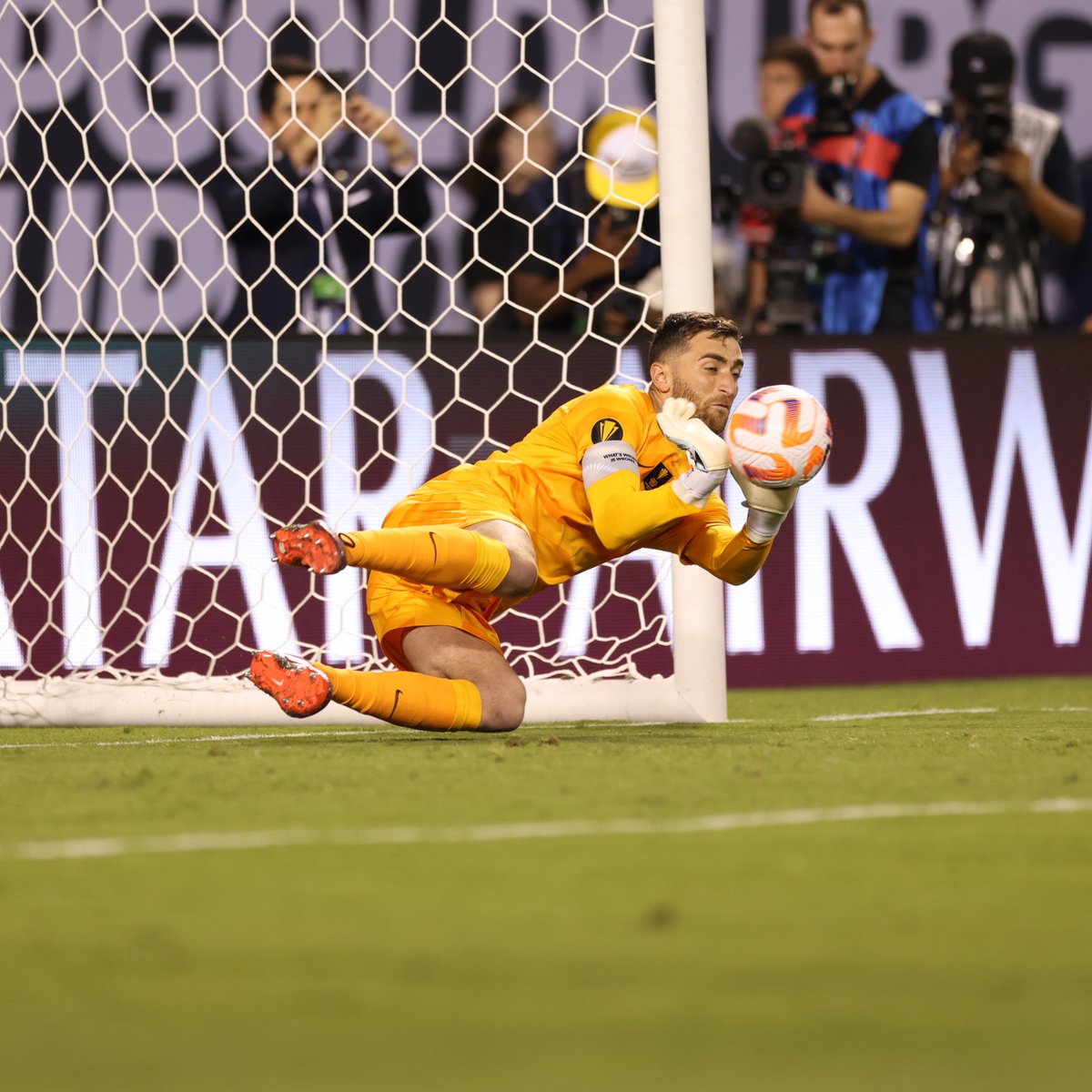 USMNT's tweet photo. 29 looks good on ya, @headdturnerr https://t.co/V4bv8et0lK