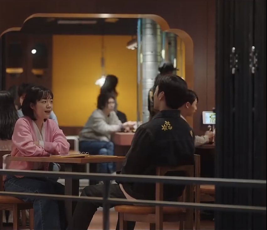 01st_11's tweet photo. thinking about how euntak failed to hand areum the flower buckets twice so he decided to bring flowers in his own way for their make up date by picking that jacket on purpose https://t.co/0dWXxv6XC9